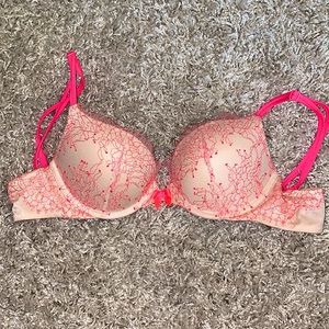 Victoria’s Secret push up bra